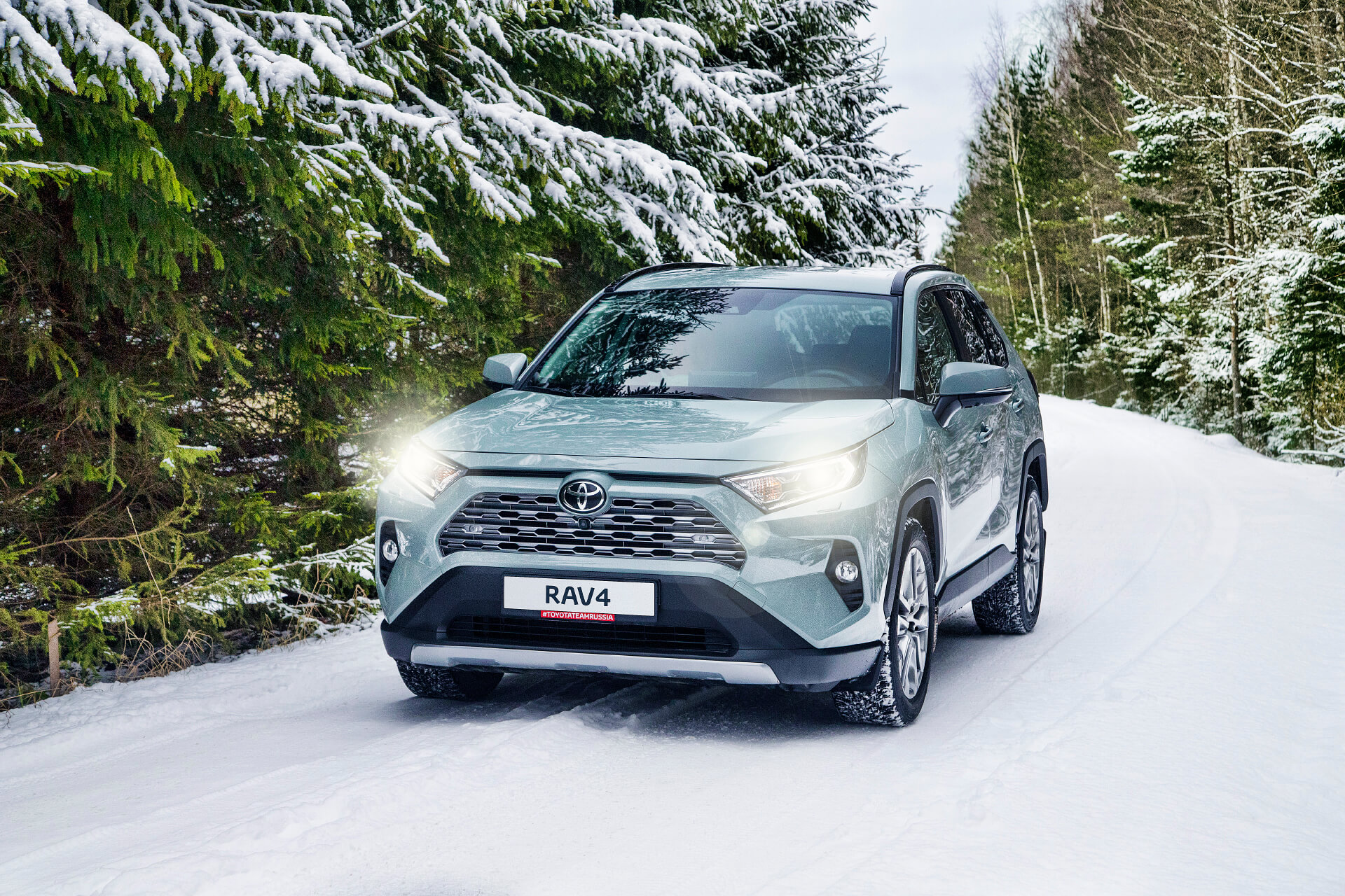 Старт чемпиона: новый Toyota RAV4 установил исторический рекорд продаж
